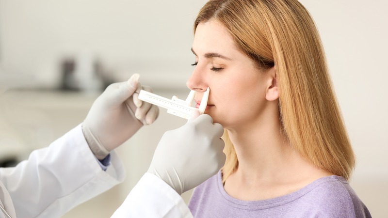 Nâng mũi đã sửa có đau không? Chia sẻ kinh nghiệm nâng mũi lần 2 4